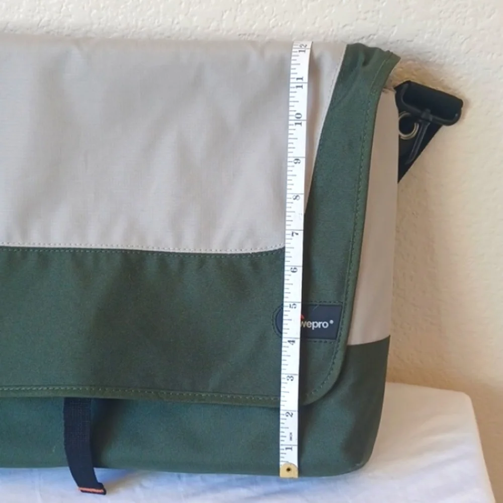 Lowepro Slim Factor Laptop Messenger Shoulder Bag Green Gray & Orange Large EUC